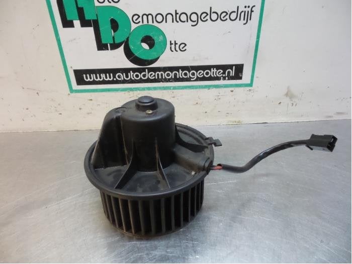 Kachel Ventilatiemotor van een Volkswagen Transporter (Trans, Gebruikt, -, Volkswagen, -