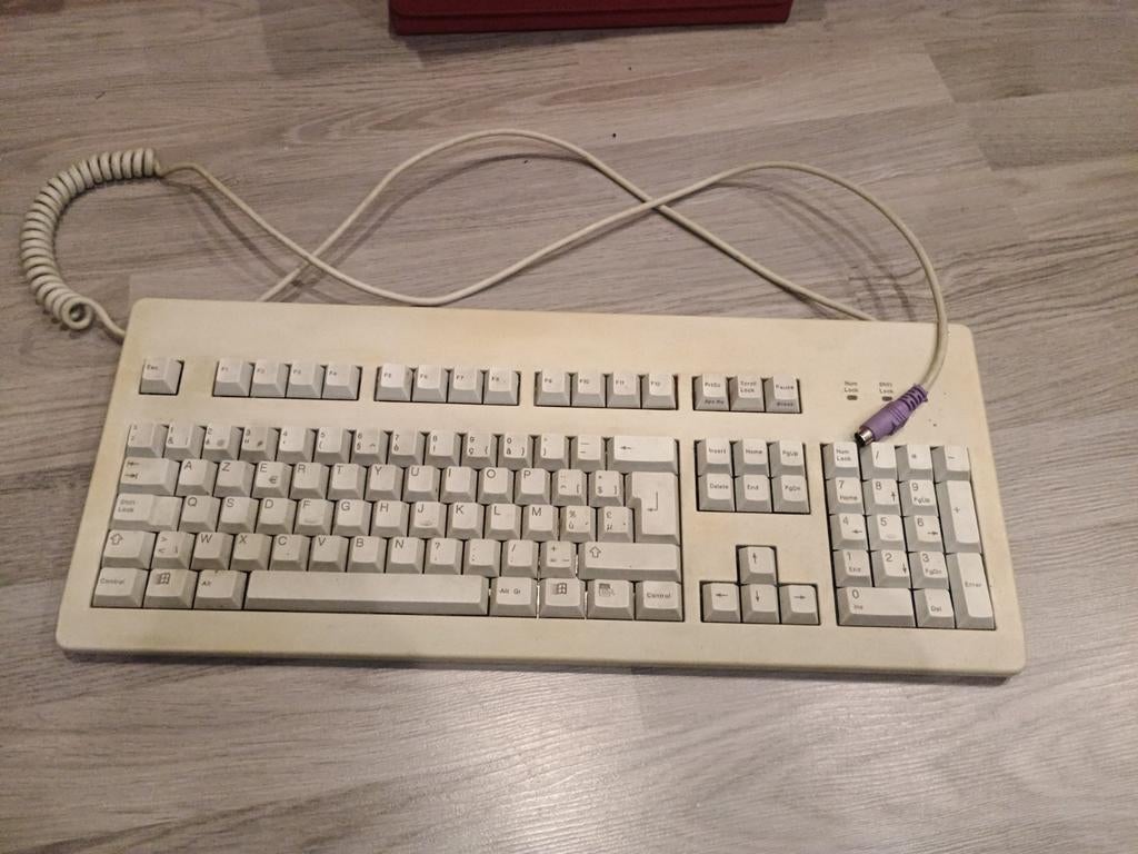 Toetsenbord cherry, Computers en Software, Toetsenborden, Ophalen