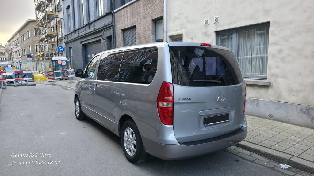 ​Hyundai H1 2.5 CRDi | 8 Zitplaatsen | Slechts 121.650 km! |, Auto's, 2500 cc, Euro 5, 5 deurs, Te koop