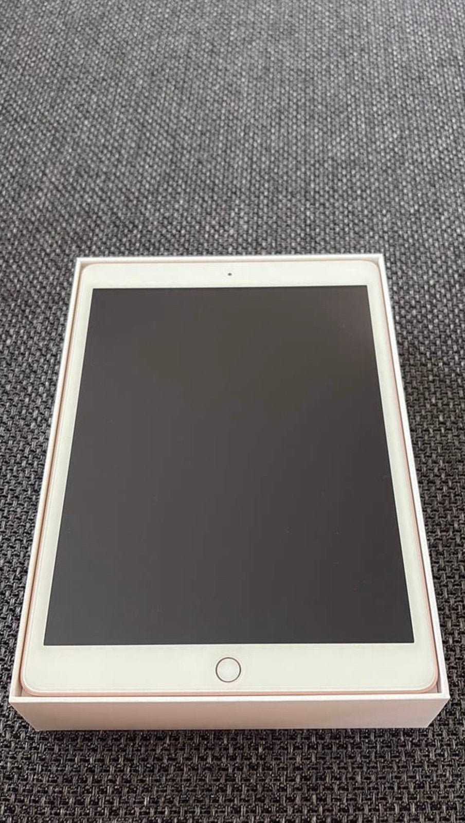 Ipad 8e generatie, Computers en Software, Apple iPads, 10 inch, Rose Goud, Gebruikt, 32 GB