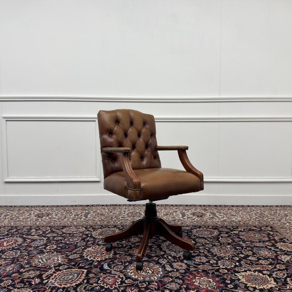 Klassiek Engels Chesterfield Bureaustoel, Ophalen
