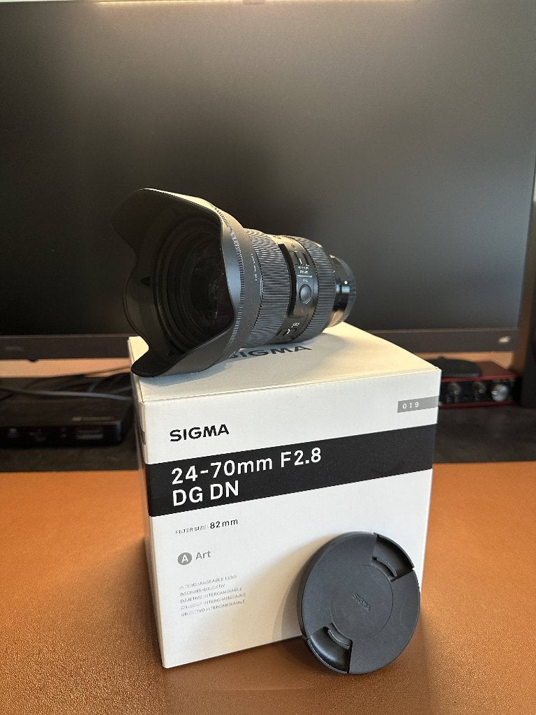 Sigma 24-70mm f/2.8 - Sony FE, Housse/sac de protection, Sigma, Monture Sony E, Lentille standard