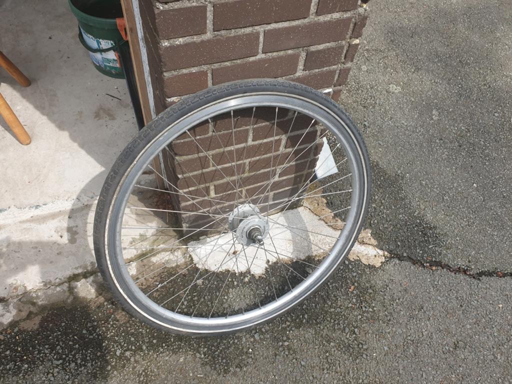 28 inch voorwiel met naafdynamo, Fietsen en Brommers, Fietsonderdelen, Ophalen