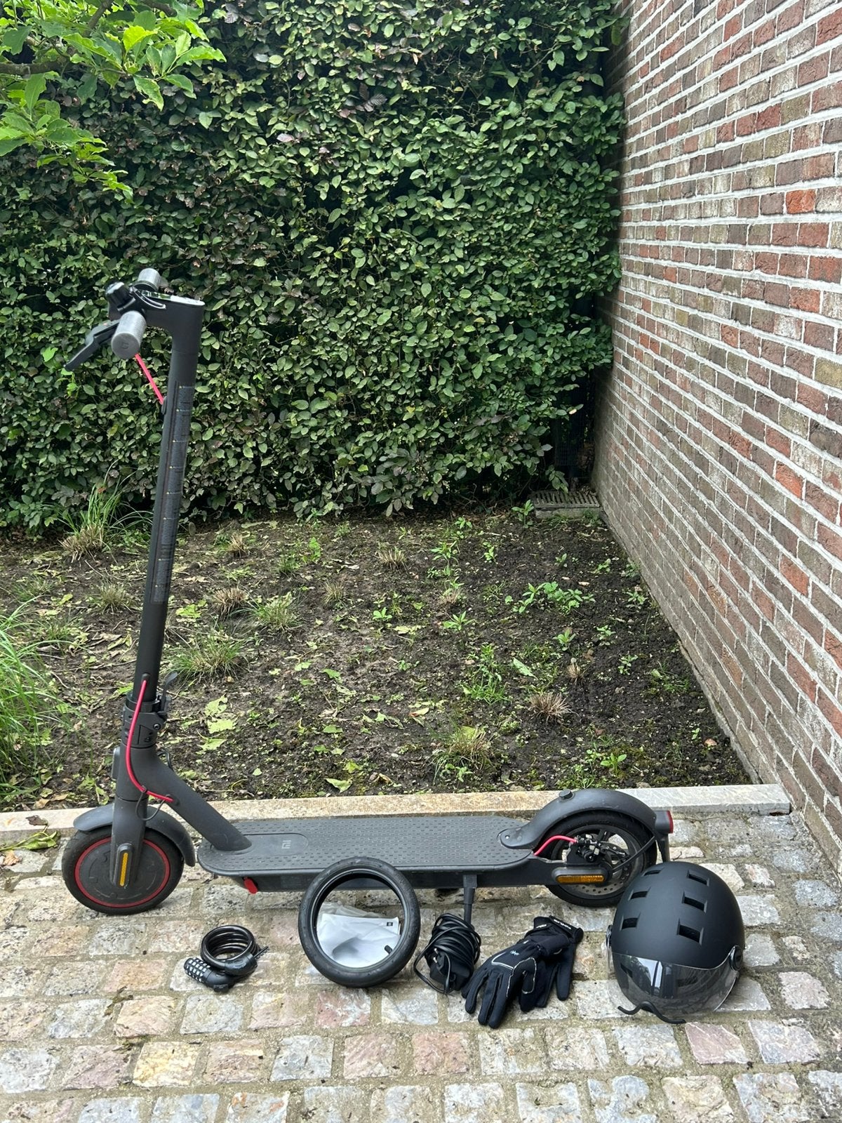 Trotinette Xiaomi Pro 2 - 2024 quasiment neuve, Vélos & Vélomoteurs, Trottinettes, Comme neuf, Step électrique (E-scooter), Enlèvement