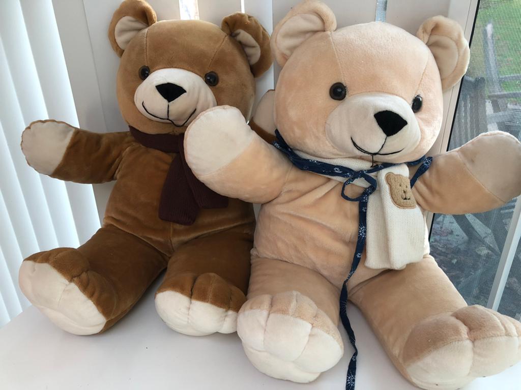 Grote nette beer: twee types, Kinderen en Baby's, Speelgoed | Knuffels en Pluche, Zo goed als nieuw, Beer, Ophalen of Verzenden