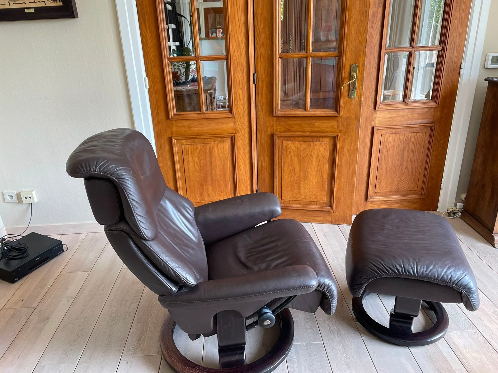 Stressless Paloma + voetenbank – Moka – Factuur aanwezig, Huis en Inrichting, Fauteuils, Gebruikt, Ophalen