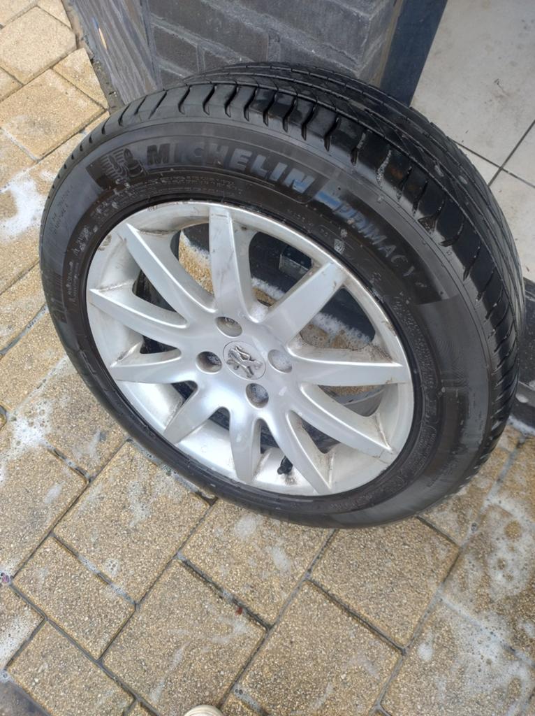 205/55R16 Zoals Nieuw . Van Peugeot ., Auto-onderdelen, Banden en Velgen, Ophalen, 16 inch, Nieuw, All Season