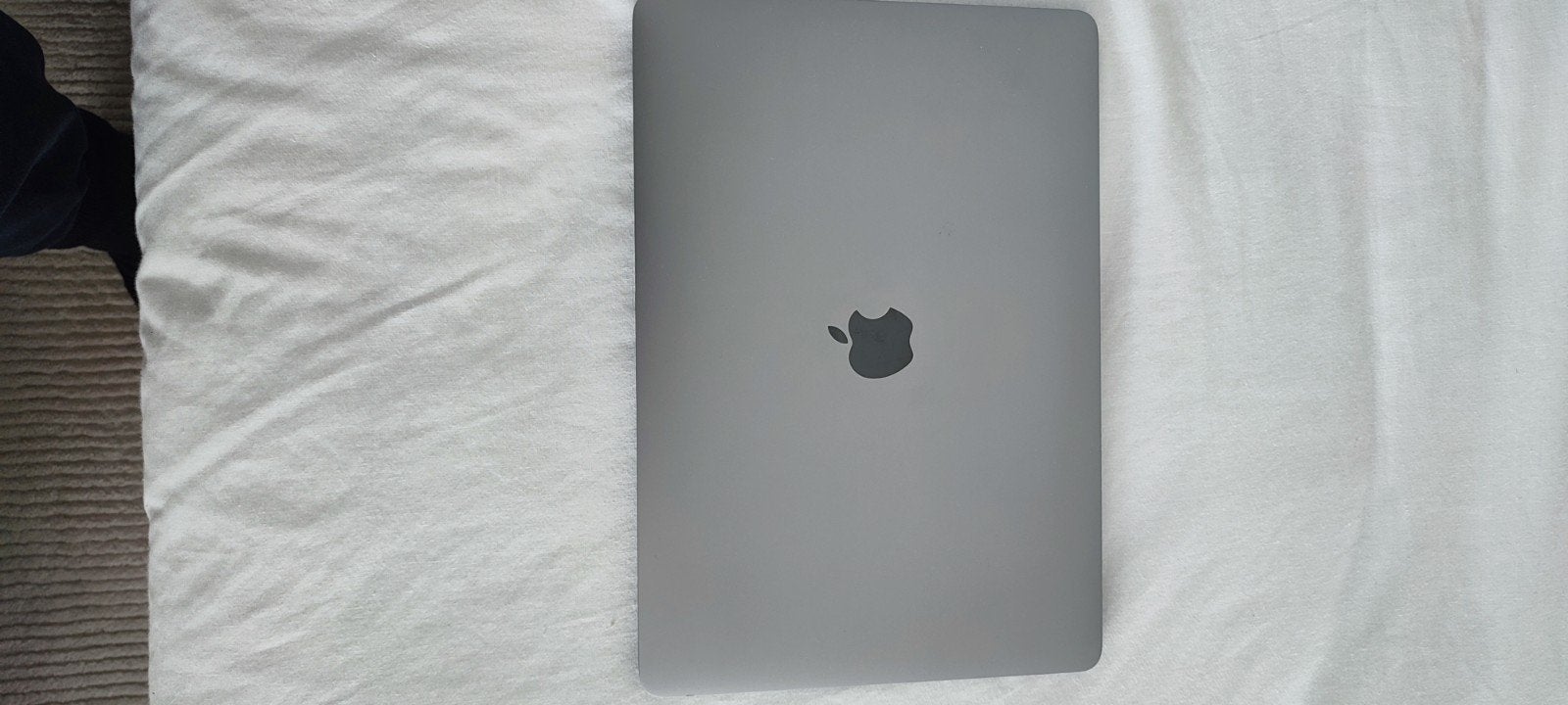 MACBOOK PRO TOUCH BAR 13" CORE I5 1TB 16GB ANNÉE 2020, Informatique & Logiciels, Ordinateurs portables Windows, 13 pouces, 16 GB