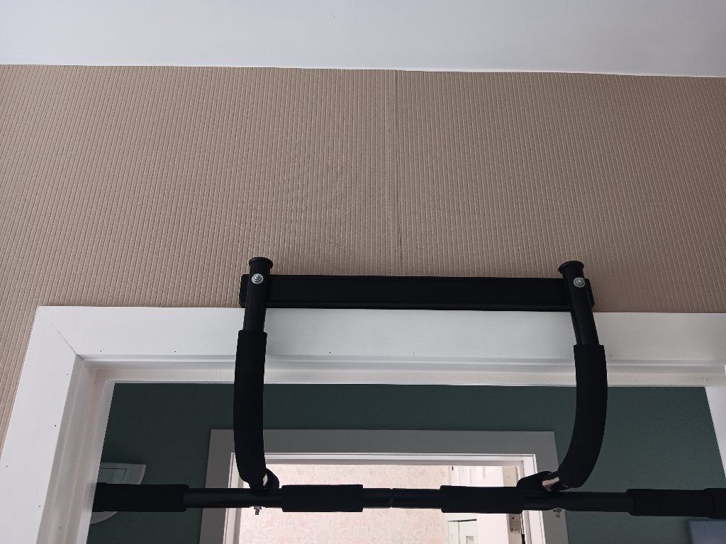 Optrekstang voor in de deurpost (een deurtrainer)., Enlèvement, Utilisé