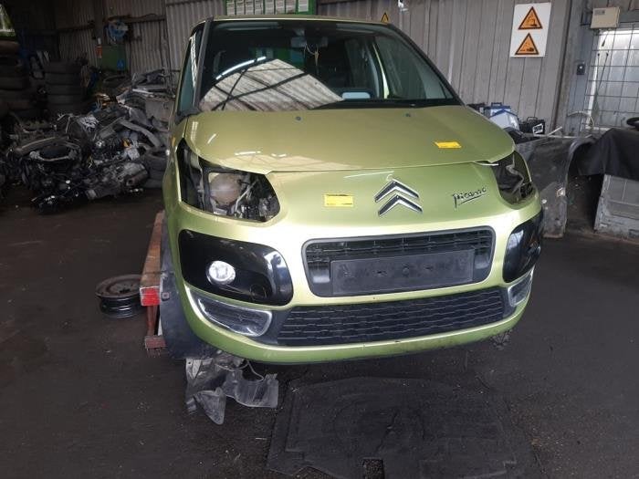 Voorbumper van een Citroen C3 Picasso (KARC), Gebruikt, -, Bumper, -