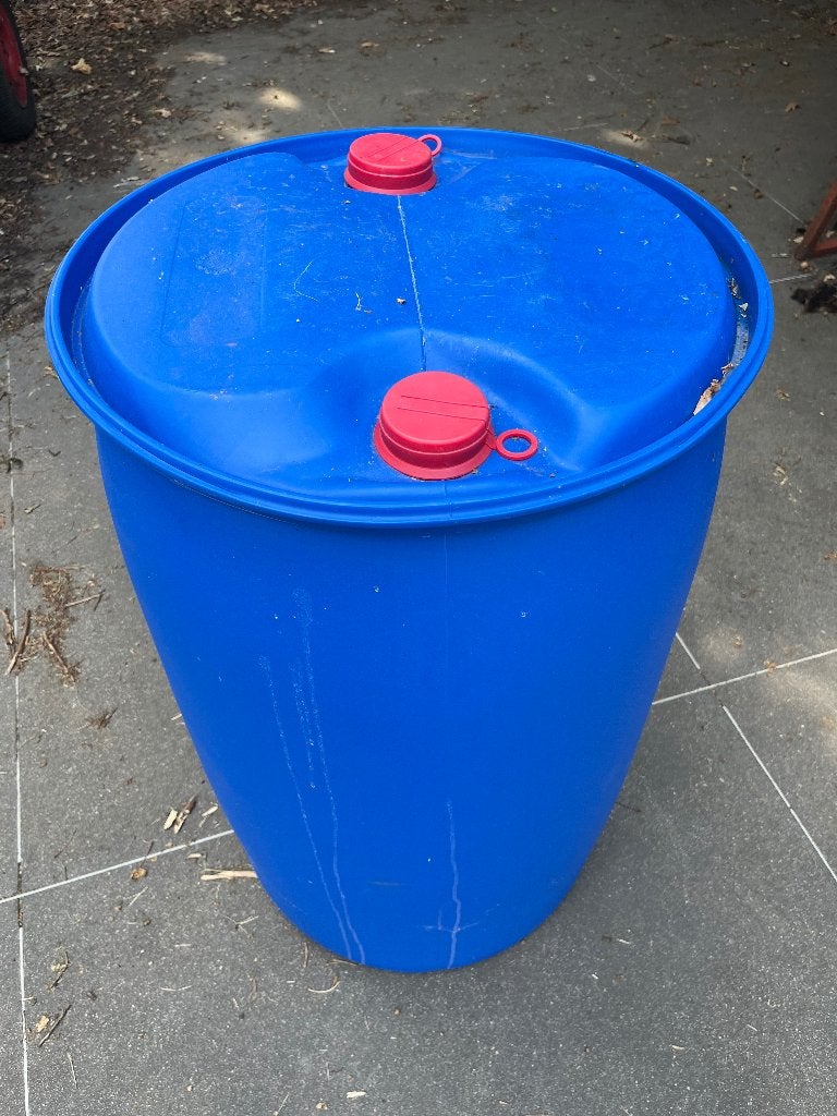 Baril de pluie en plastique bleu 200 litres, Jardin & Terrasse, Barils de pluie, 150 litres ou plus, Enlèvement, Comme neuf, Synthétique