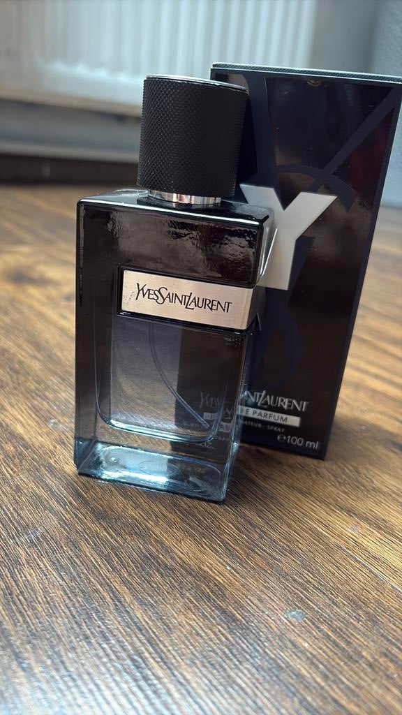 Eau de parfum Yves-Saint-Laurent, Envoi, Comme neuf