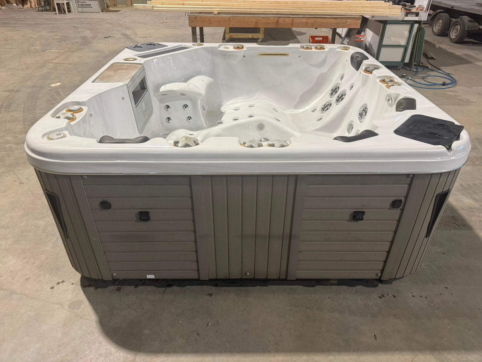 Jaccuzi 5-6 personen (balboa), Tuin en Terras, Bubbelbaden en Hottubs, Ophalen, Gebruikt, Afdekzeil, Vast