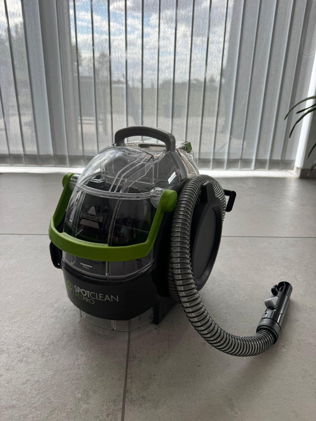 Bissell spot clean pet pro, Doe-het-zelf en Bouw, Reinigingsmachines, Ophalen, Gebruikt, Waterstofzuiger