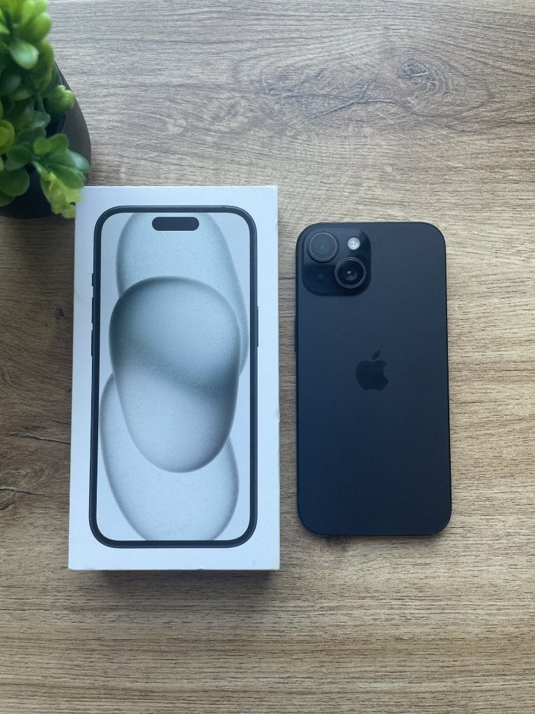 iPhone 15 – Battery health 82%, 128 GB, IPhone 15, Enlèvement ou Envoi, Comme neuf