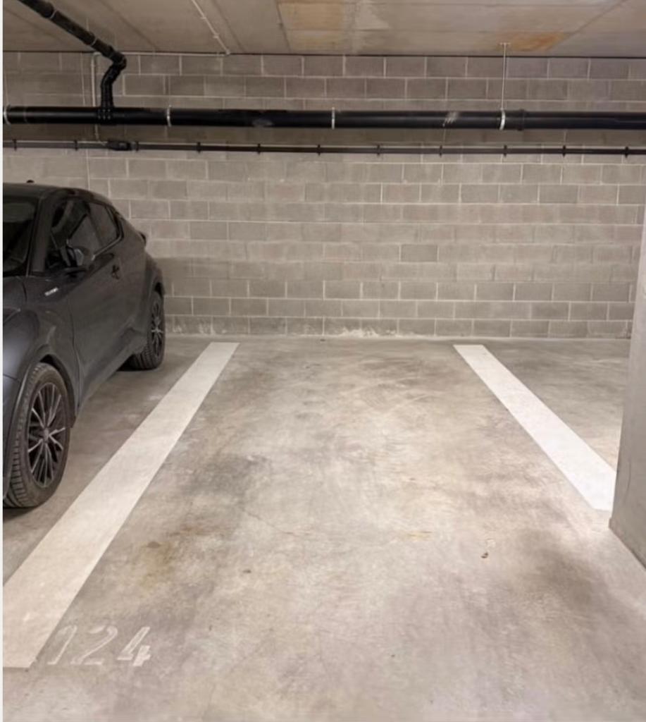 Parking à louer–quai de willebrouck, Bruxelles (disponible), Immo, Garages & Places de parking, Bruxelles