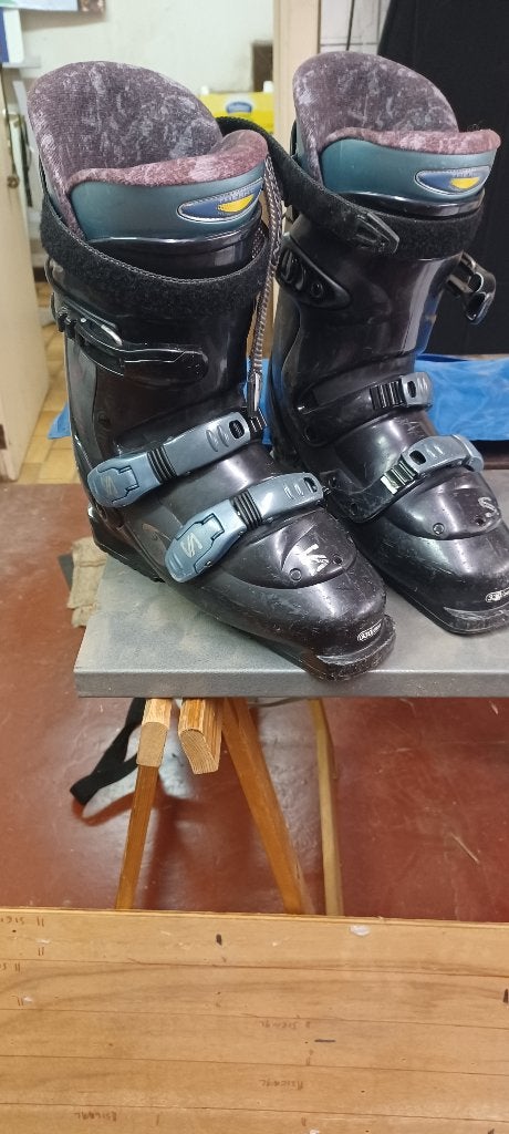Salomon Extra Light skischoenen, Sport en Fitness, Skiën en Langlaufen, 140 tot 160 cm, Gebruikt, Schoenen, Ski