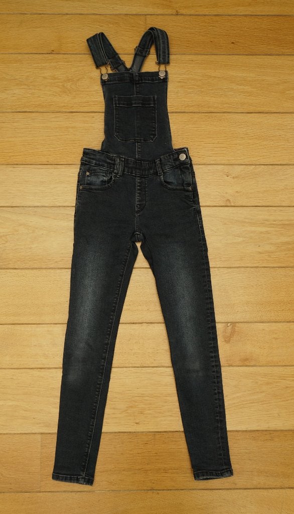 Salopet jeans broek WE fashion, 11 jaar, Kinderen en Baby's, Broek, WE, Meisje, Ophalen of Verzenden