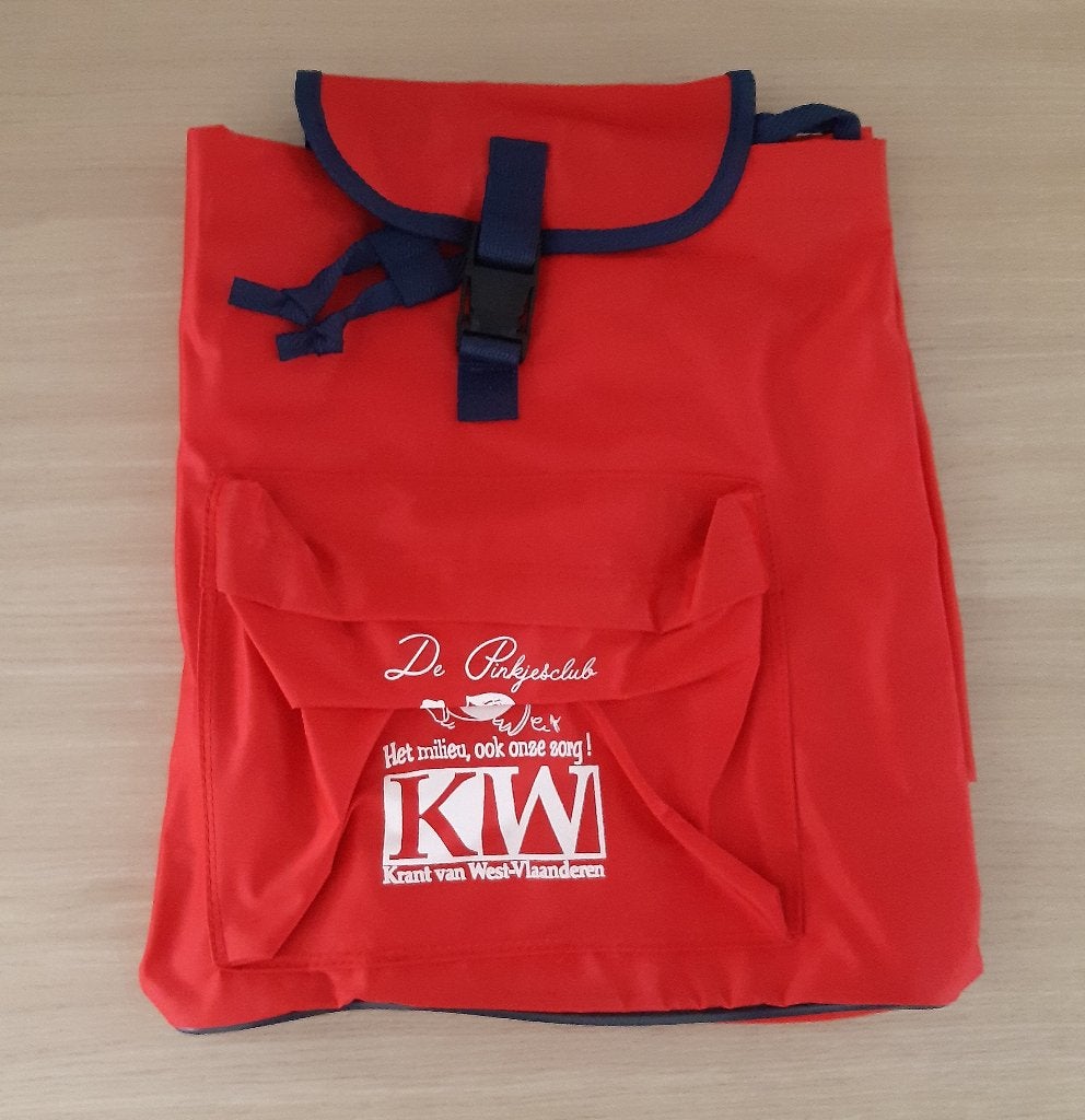 Nog nieuw - klein rood rugzakje (30 cm op 37 cm), Ophalen of Verzenden, Nieuw