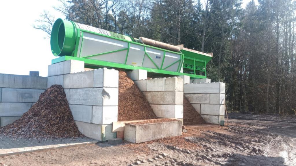 Trommelzeef voor compost; boomschors; grond met stenen; ..., Tot 200 m²