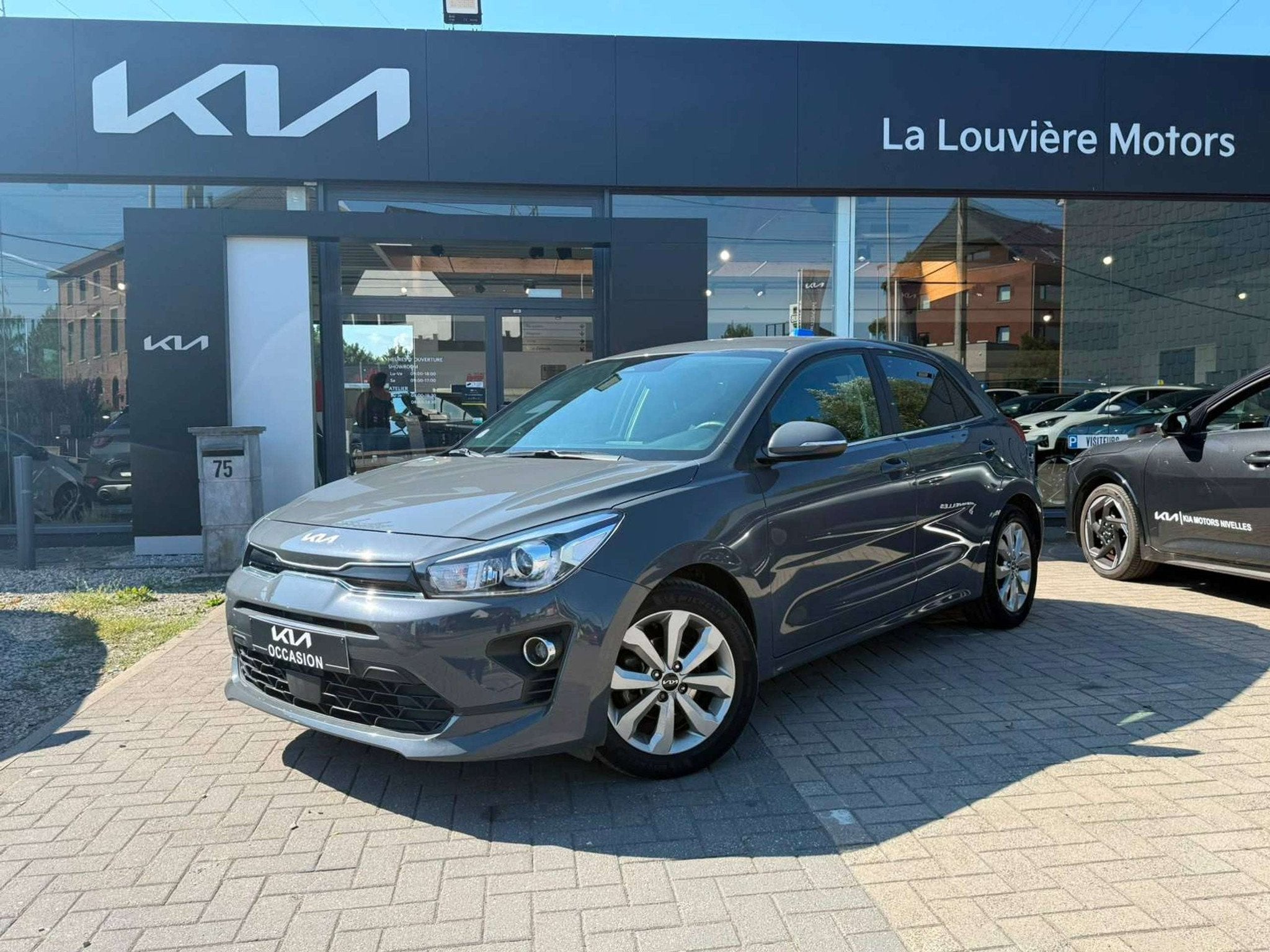 Kia Rio Rio 1.2i Pulse * CLIM * NAVI * JANTE * CAMERA * CAR-, Autos, Argent ou Gris, Euro 6, Entreprise, Boîte manuelle