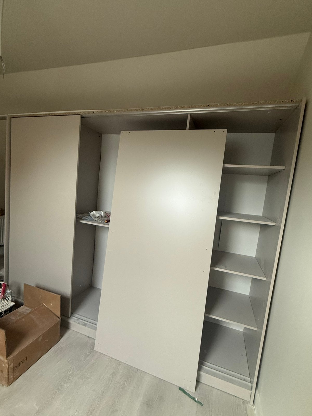 Kledijkast 2m50 x 2m, Ophalen, 200 cm of meer, Nieuw, 200 cm of meer