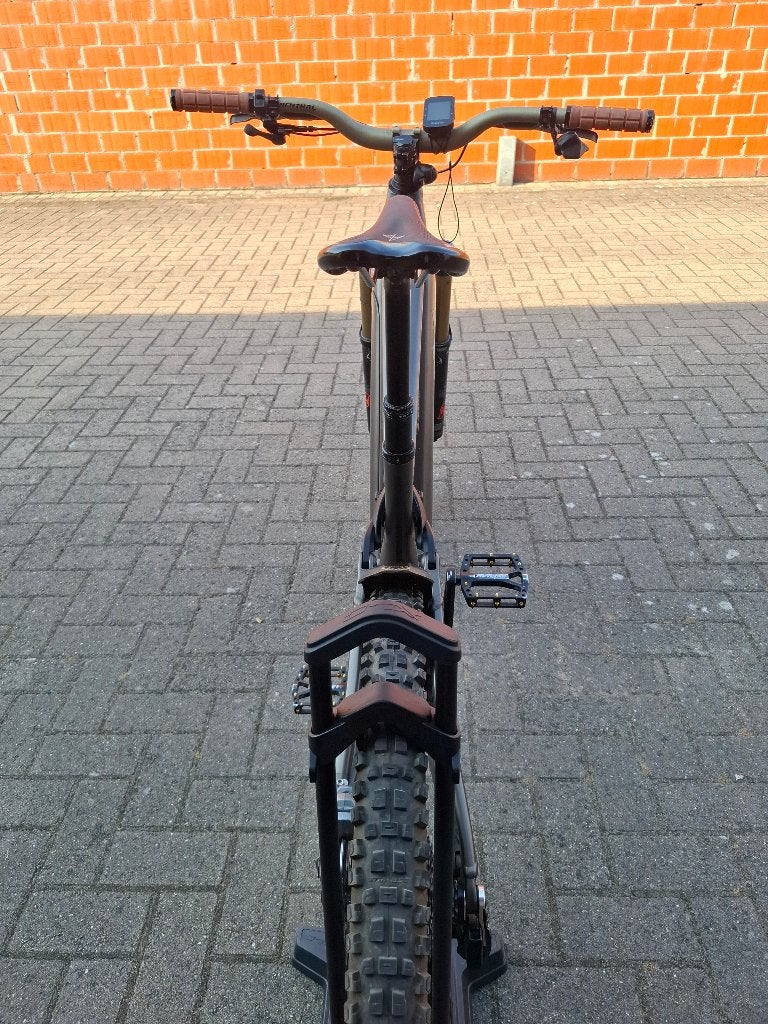 Turbo Levo gen4 2025 spécialisé, Vélos & Vélomoteurs, Autres marques, 47 à 51 cm, 50 km par batterie ou plus, Comme neuf