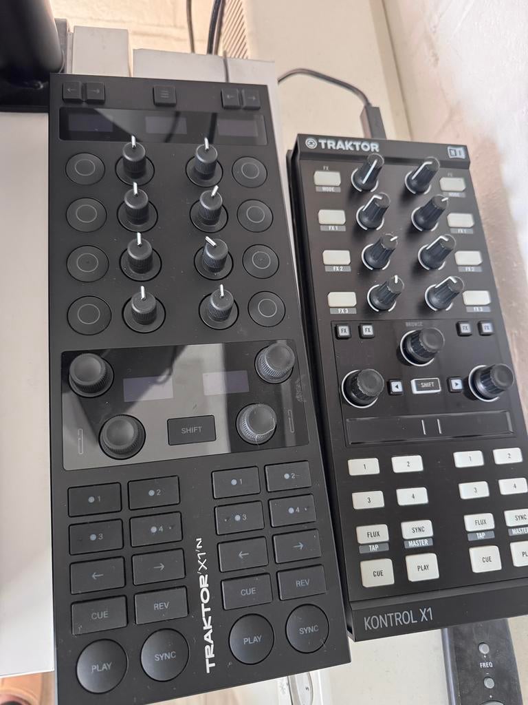Native Instruments Kontrol X1 MK3, Enlèvement ou Envoi, Comme neuf