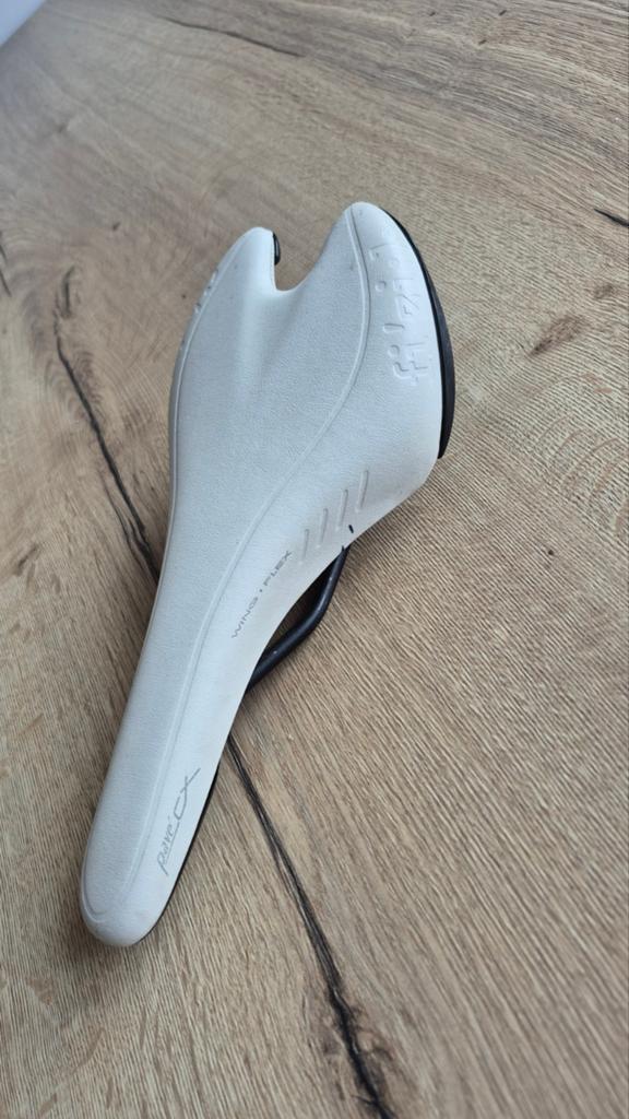 Zadel Fizik pave CX wing flex., Fietsen en Brommers, Fietsonderdelen, Ophalen, Zadel