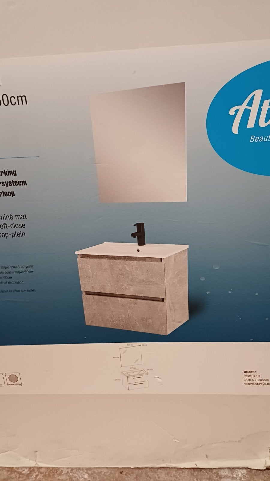 Wastafel met onderkast en spigel, Enlèvement