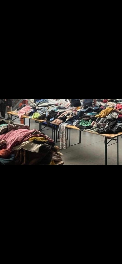 Veel kleren dames en heren kinderen als mag 50cent per stuk, Kinderen en Baby's, Babykleding | Petten en Hoeden, Ophalen