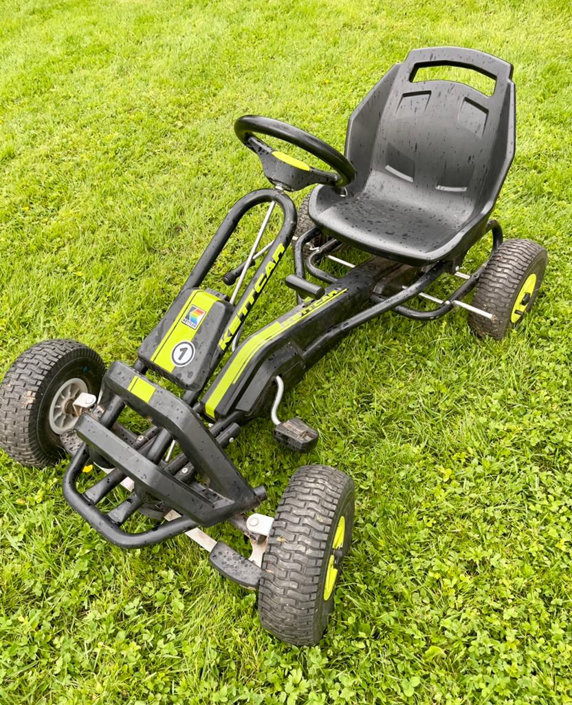 Go-kart KETTLER à pédale, Enlèvement, Comme neuf