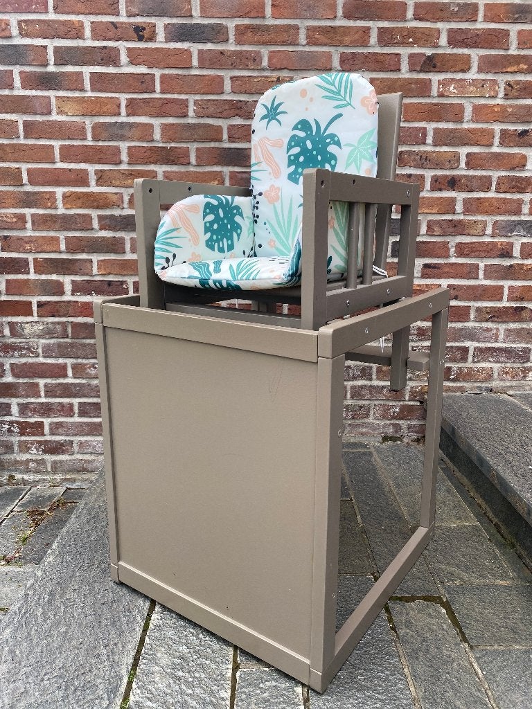 Kinderstoeltje met tafel, Kinderen en Baby's, Ophalen, Zo goed als nieuw, Overige typen, Aanschuifbaar