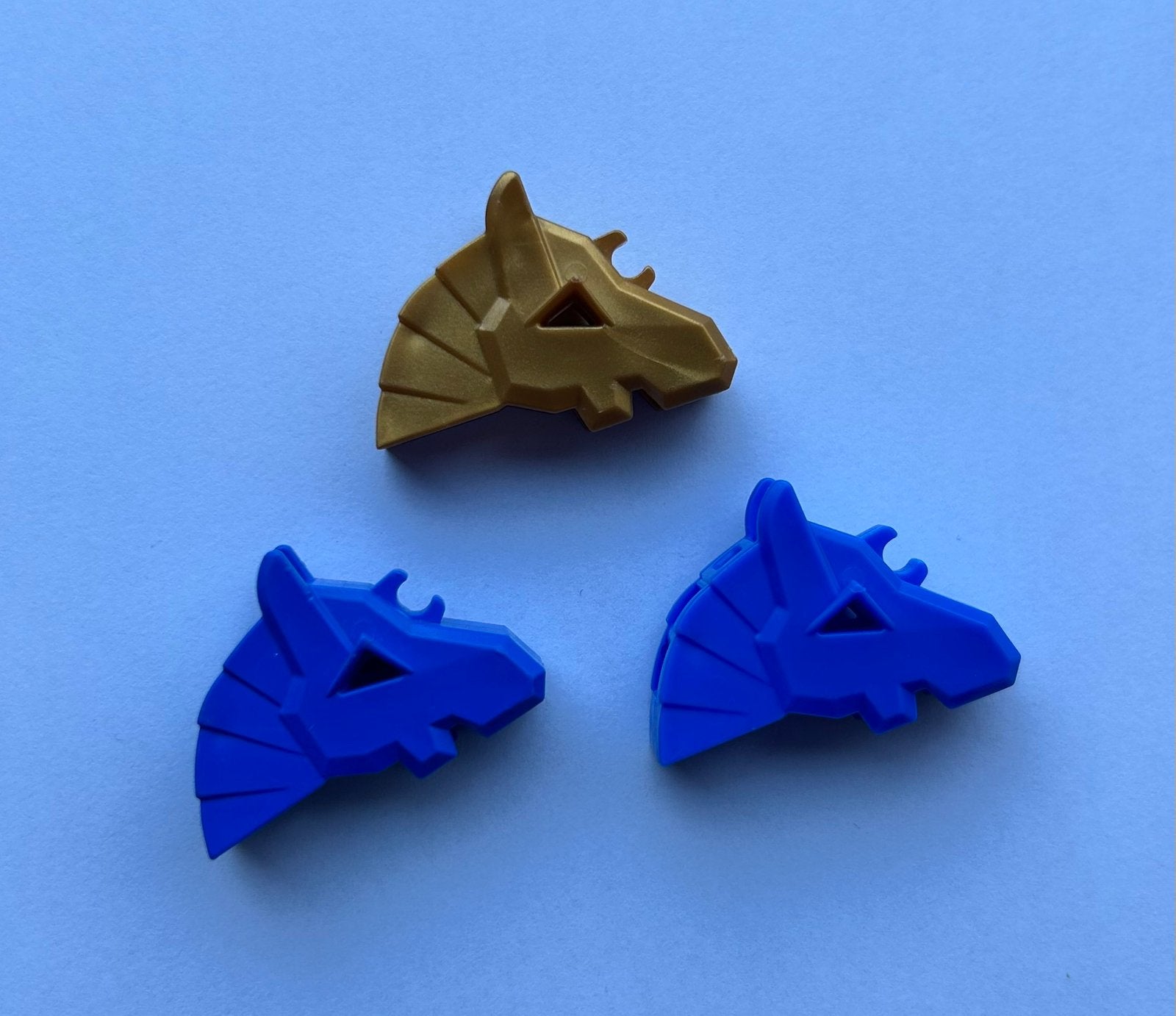 Mélange de casques pour chevaux Lego (3x), Enfants & Bébés, Jouets | Duplo & Lego, Lego, Accessoire, Comme neuf, Complet