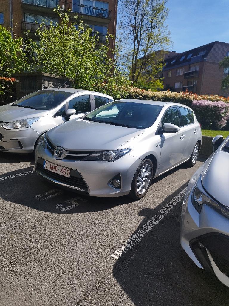 Toyota Auris hybride  année 2014 kilométrage 117000, Auto's, Toyota, Particulier, Auris, Benzine, Euro 6, Automaat, Ophalen