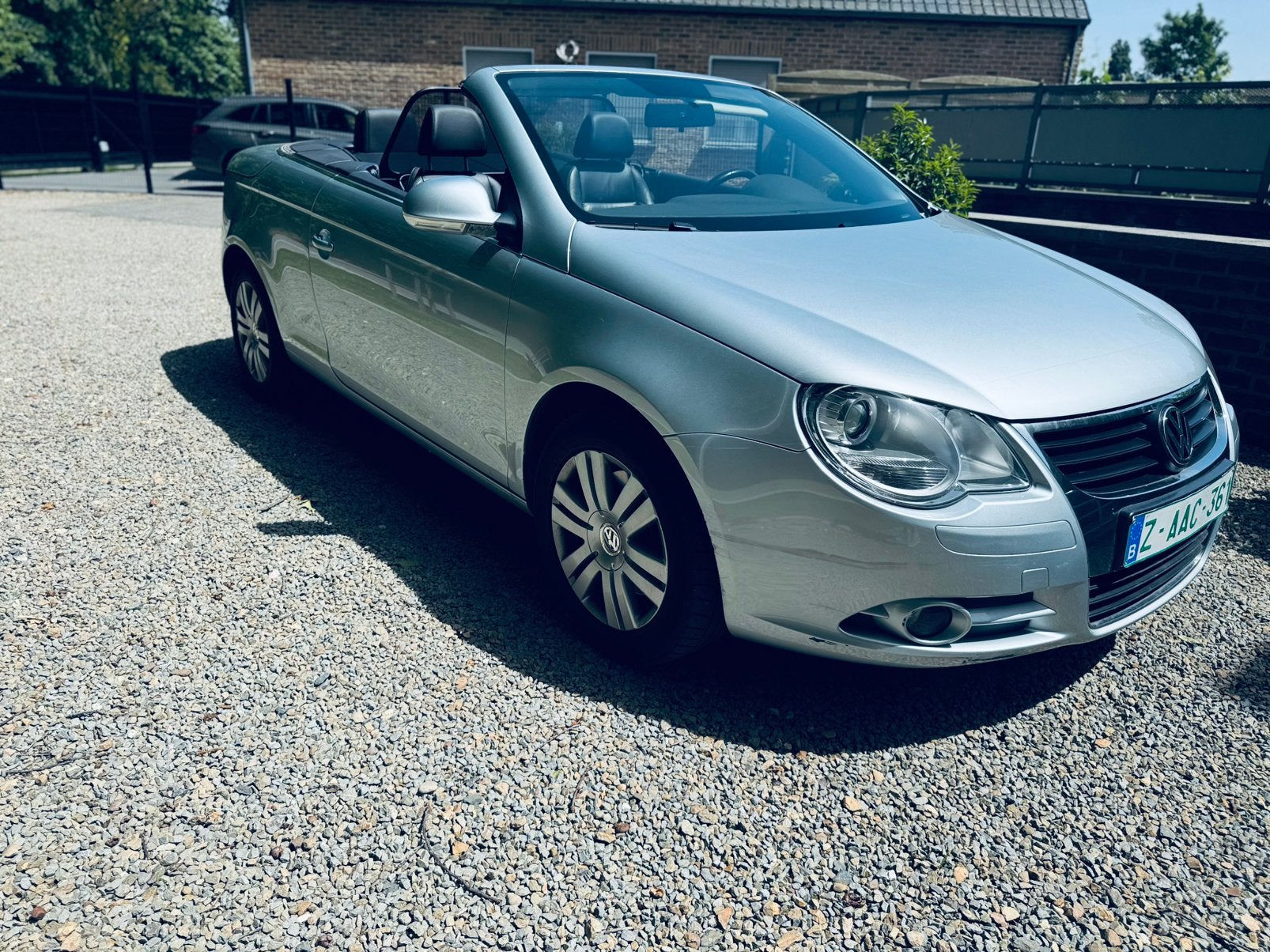 Volkwagen Eos 2.0 diesel automaat, Auto's, Volkswagen, Parkeersensor, Zwart, 4 cilinders, Cabriolet