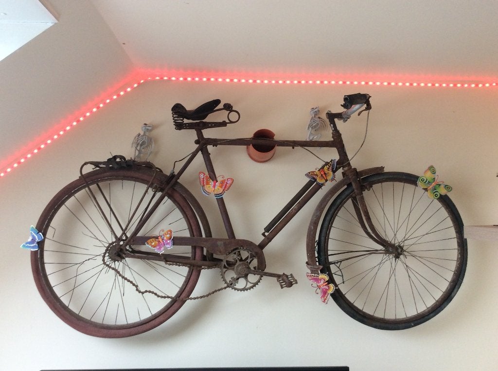 Decoratieve antieke fiets Halloween, Ophalen