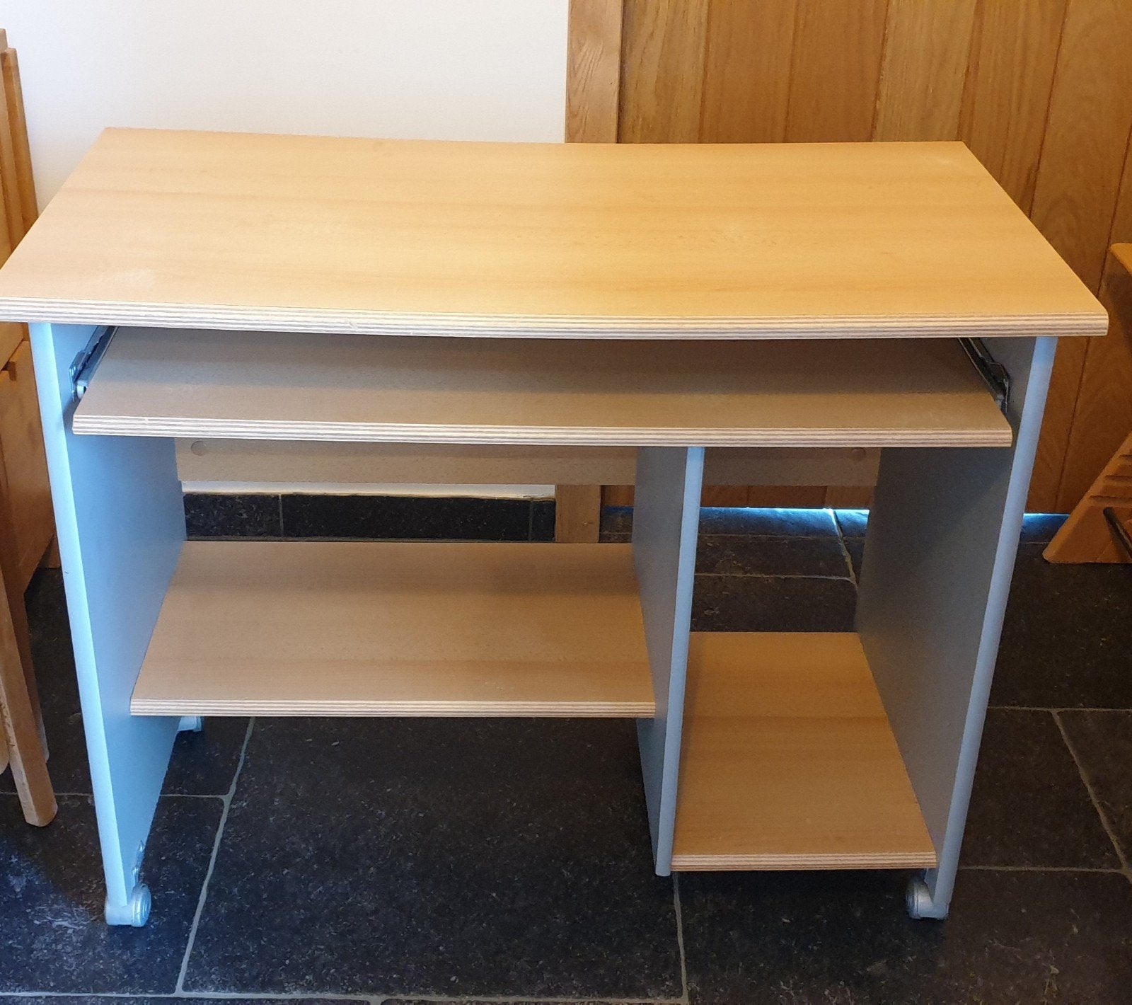 Computerbureau, Huis en Inrichting, Bureaus, Ophalen, Computerbureau