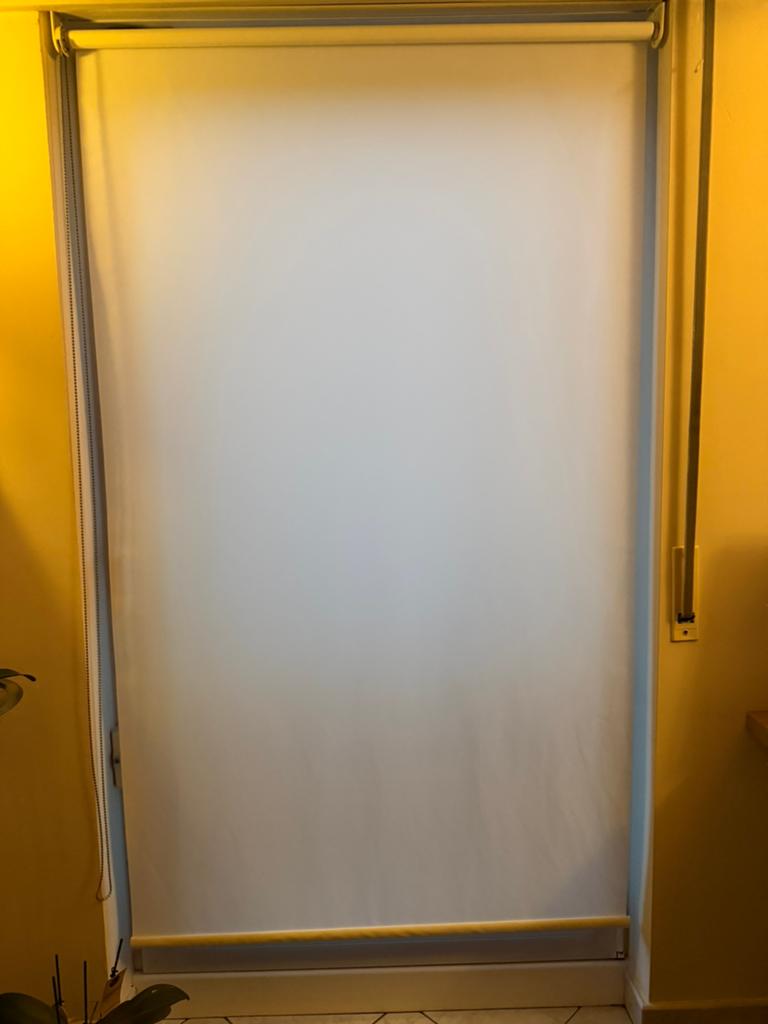 Rolgordijn, Doe-het-zelf en Bouw, Overige typen, Zo goed als nieuw, 200 tot 215 cm, Ophalen