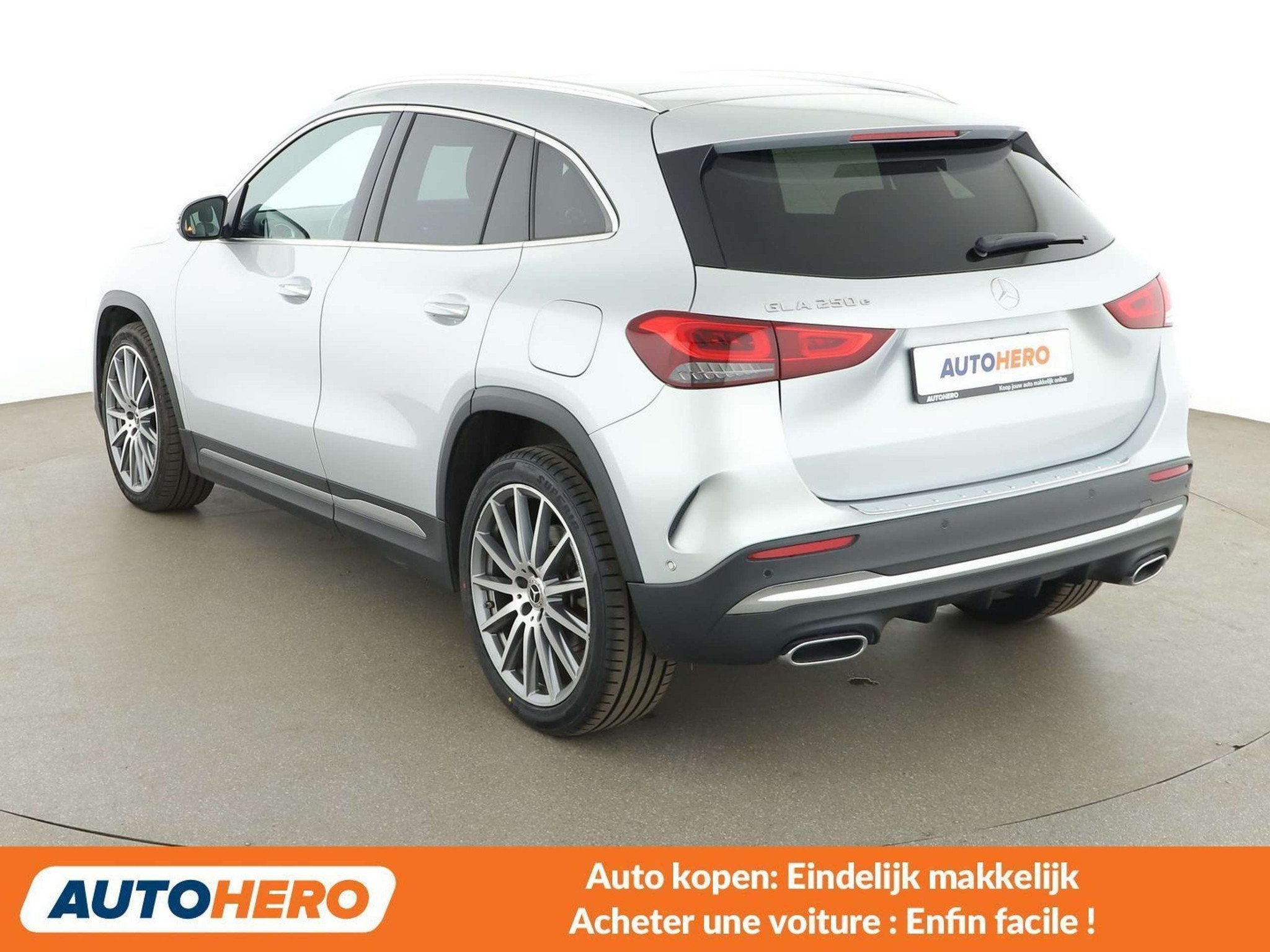 Mercedes-Benz GLA 250 GLA 250e AMG Line (automatique), Autos, Cuir, Euro 6, 5 portes, 5 places