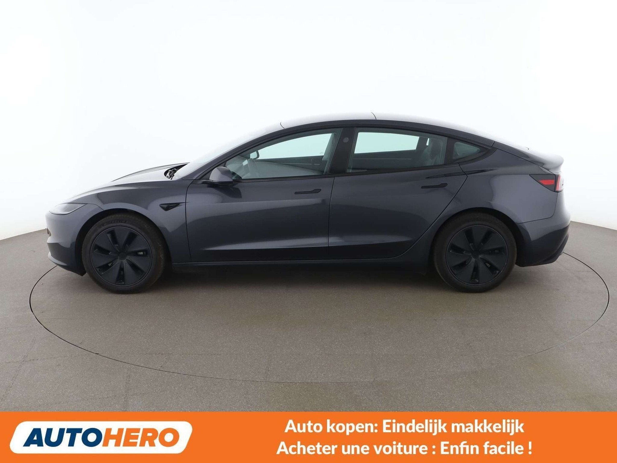 Tesla Model 3 Standard Range (bj 2024, automaat), Auto's, Tesla, Automaat, 4 deurs, Achterwielaandrijving, Gebruikt