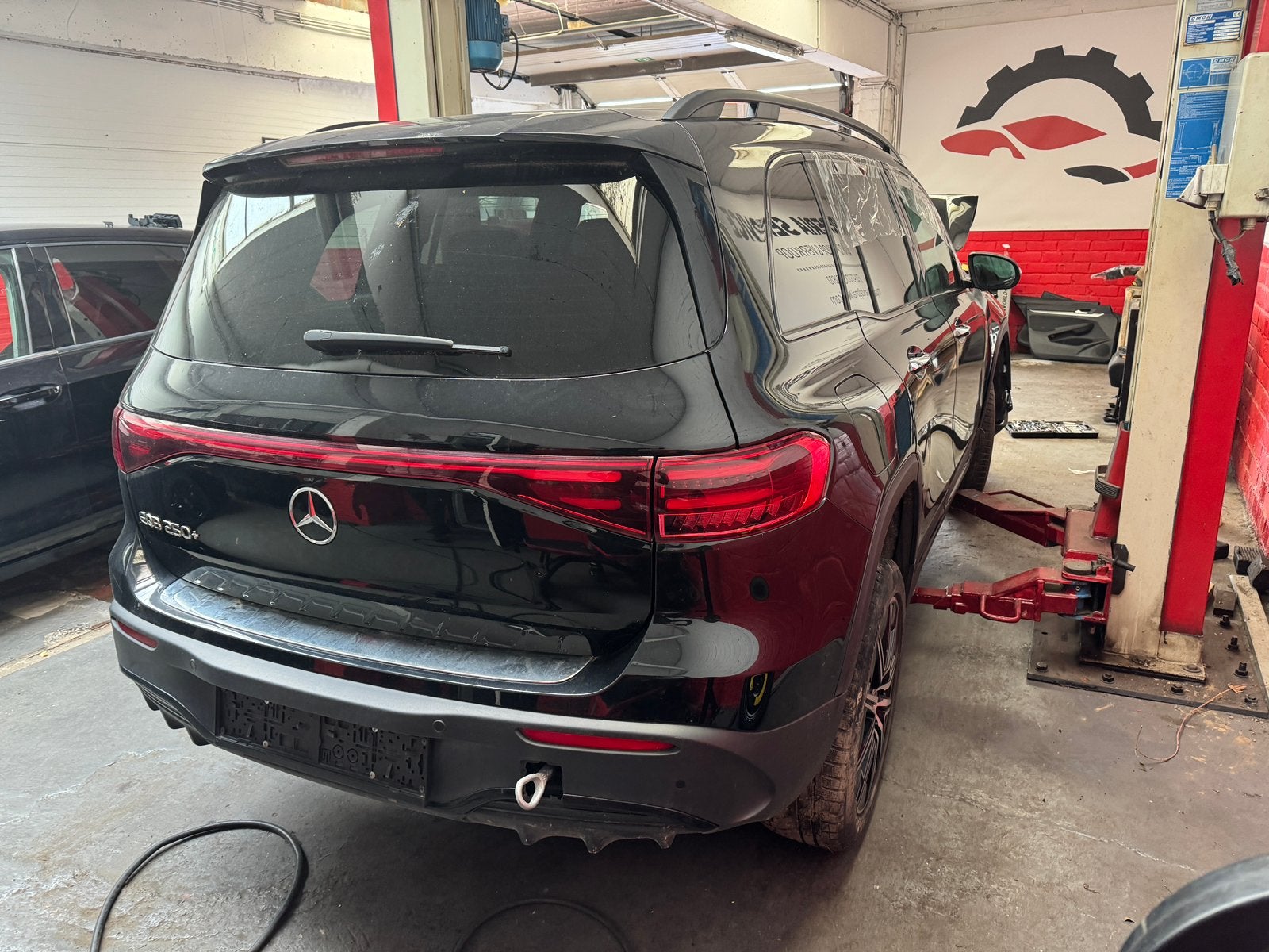 Gamme AMG Mercedes EQB 250+, Autos, Achat, Entreprise, Noir, 5 portes