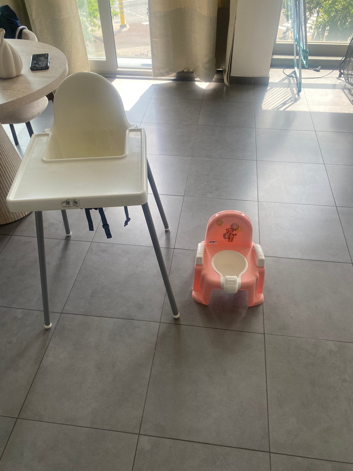 Kinderstoel en toiletstoel, Huis en Inrichting, Ophalen, Zo goed als nieuw