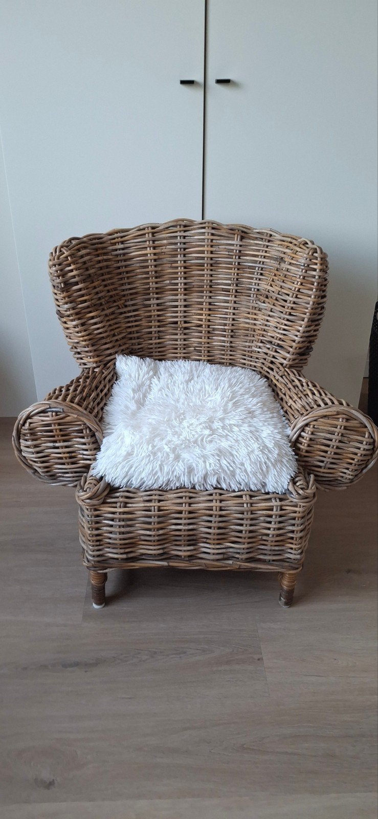 Chaise pour enfant en osier avec oreiller, Enlèvement