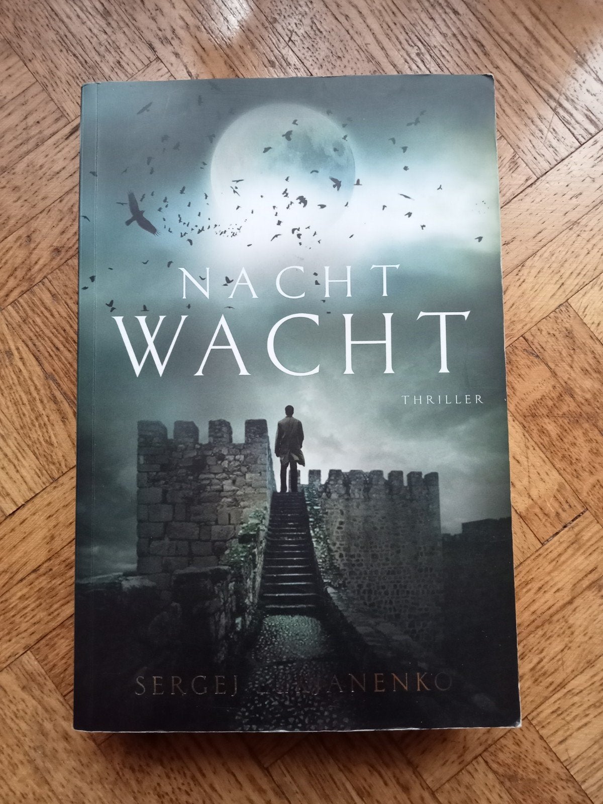 Sergej Lukjanenko: Nacht wacht, Ophalen of Verzenden, Gelezen