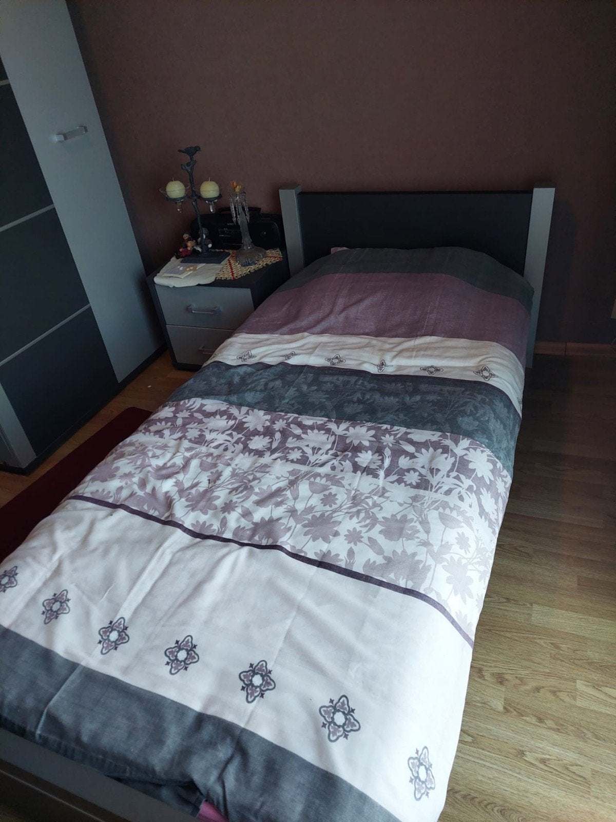 Volledige eenpersoonskamer buitenkans., Huis en Inrichting, Ophalen