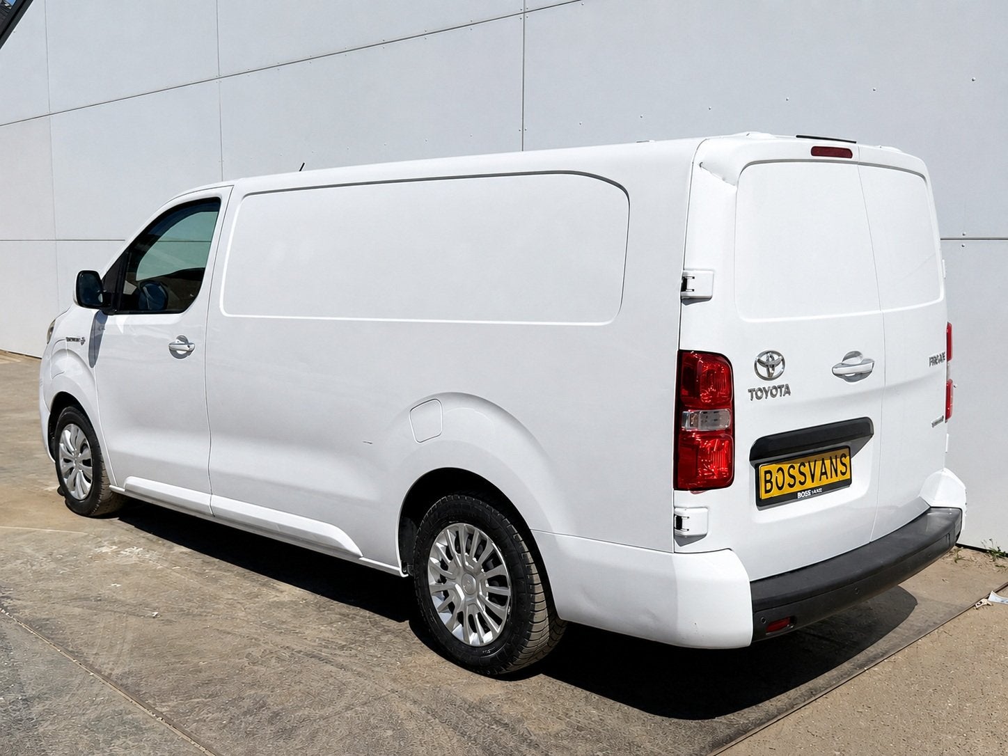 Toyota ProAce Electric 75kWh 136PK L2 Elektrisch 93.0% (SOH), Autos, 100 kW, 330 km, Achat, Entreprise