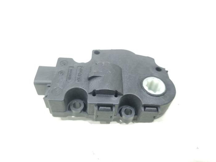 Clapet chauffage moteur d'un Mercedes Vito, Autos : Pièces & Accessoires, Moteurs & Accessoires, 3 mois de garantie, Utilisé, -