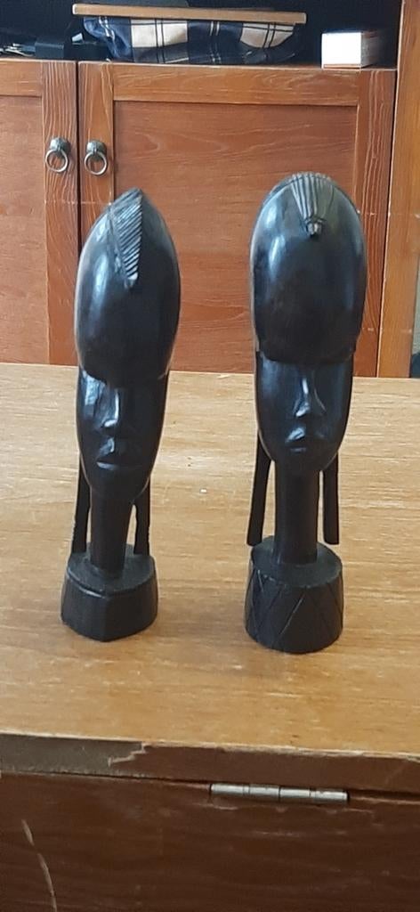 Lot de 2 statues en ébène d une hauteur de 24cm art africain, Enlèvement ou Envoi
