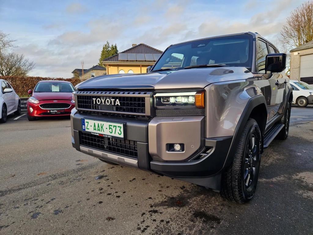 Toyota Land Cruiser Prestige (bj 2025, automaat), Automaat, Gebruikt, 4 cilinders, Leder